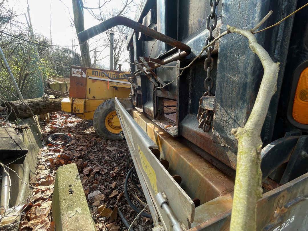 2000 STERLING L-Series Dump Truck - Image 10